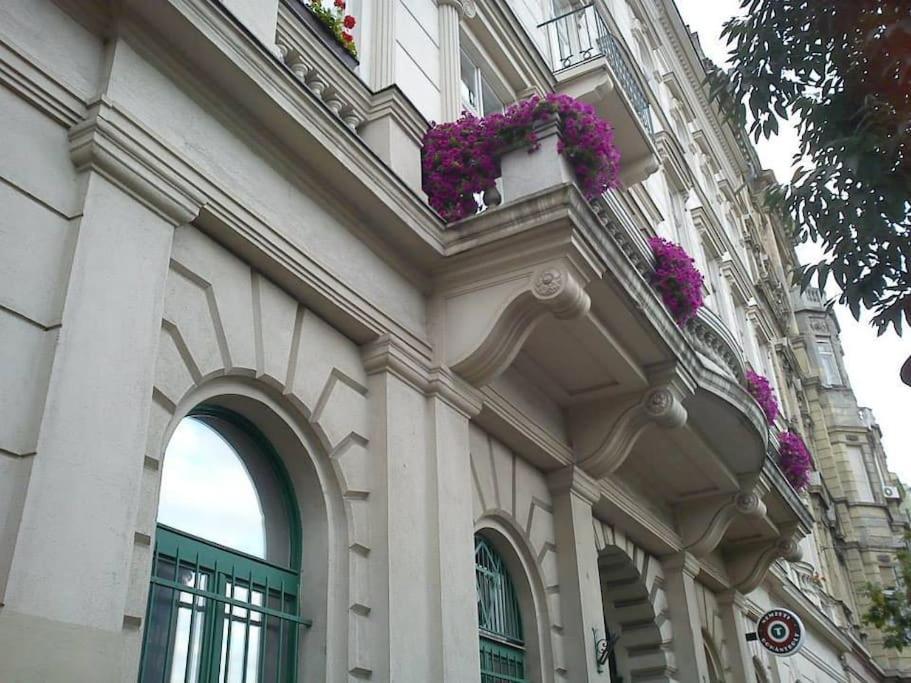 Riverside City Center, 5Th District Budapest Exterior photo